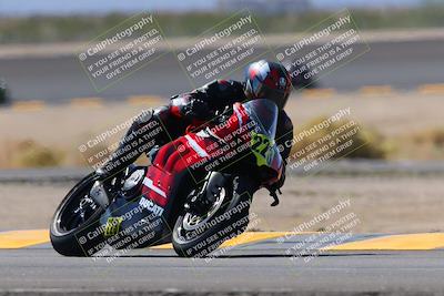 media/Oct-08-2022-SoCal Trackdays (Sat) [[1fc3beec89]]/Turn 14 (1050am)/